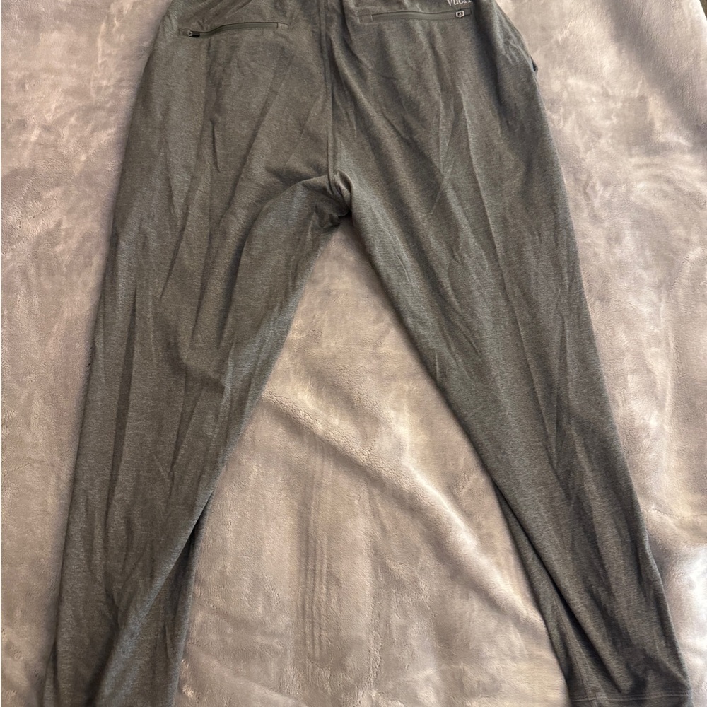 Vuori Sunday Joggers - Size L - Grey - Picture 4 of 6